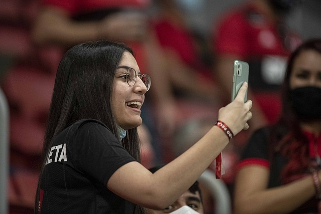 国足热身赛小胜沙特展现新阵容